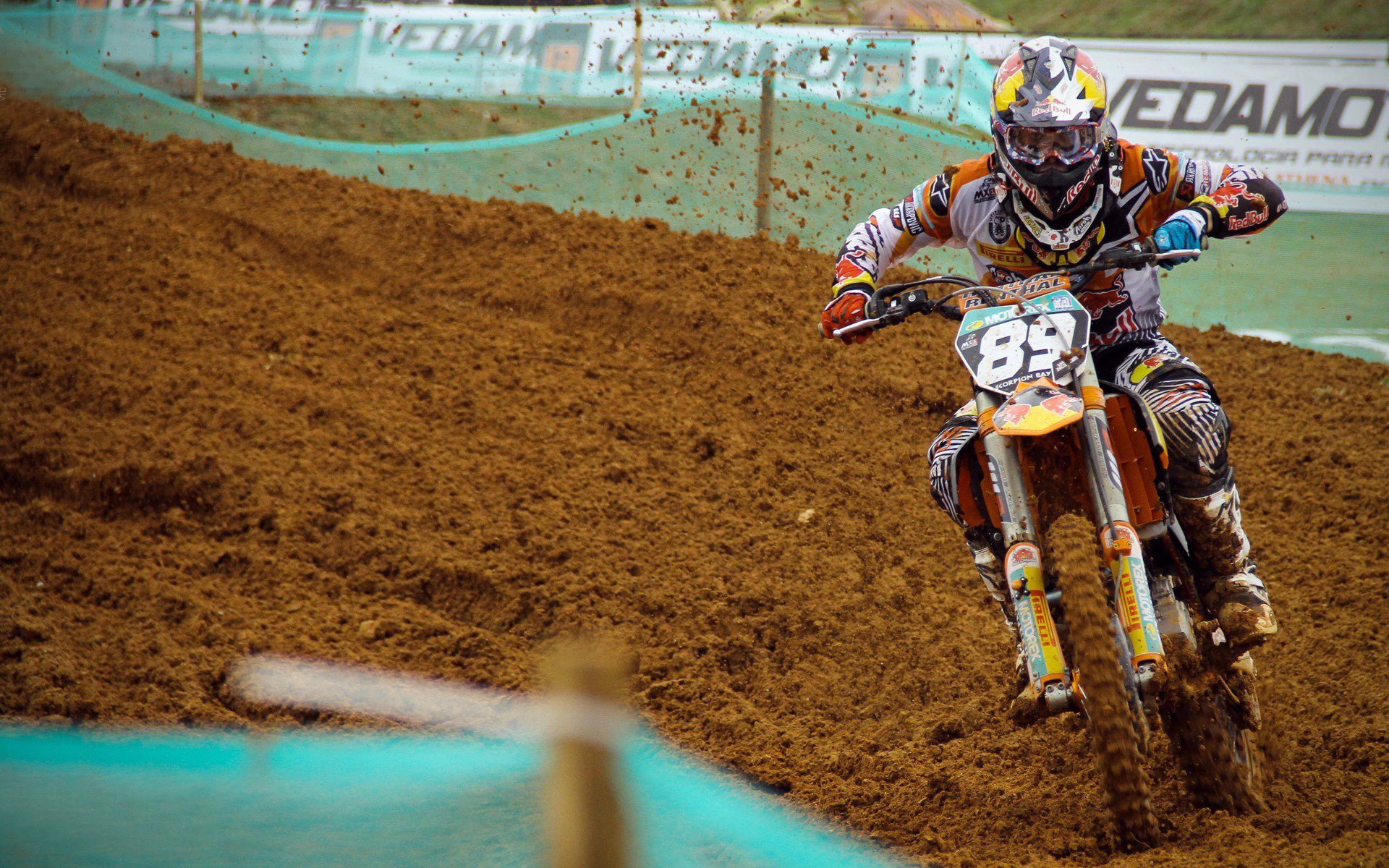 划频节奏控制精准，稳定发挥出色，划幅和划频