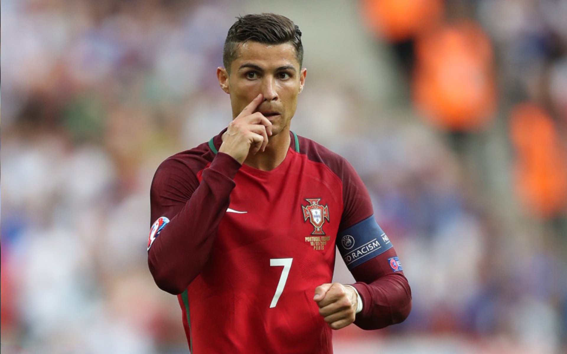 巴黎圣日耳曼持续领跑法甲，豪取多连胜